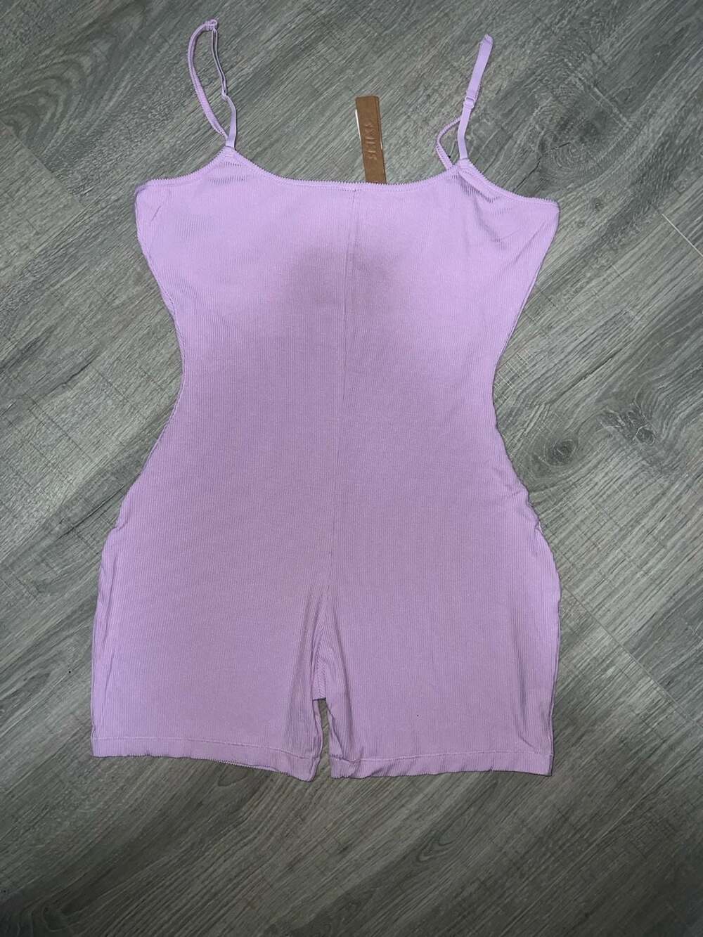 NWT SKIMS Soft Lounge Scoop Onesie Sugar Plum Size L - Picture 2 of 3